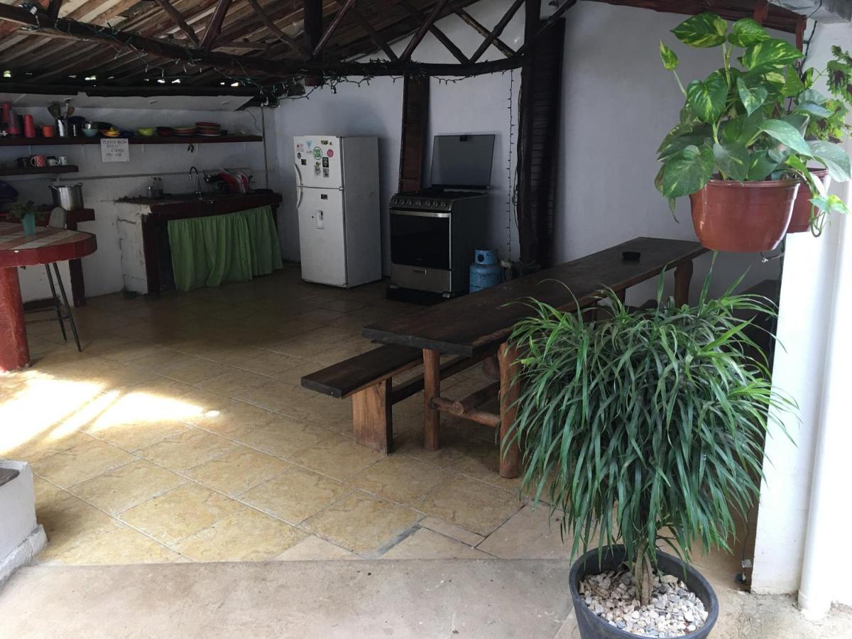 Pura Vida Hostel Tamarindo Buitenkant foto