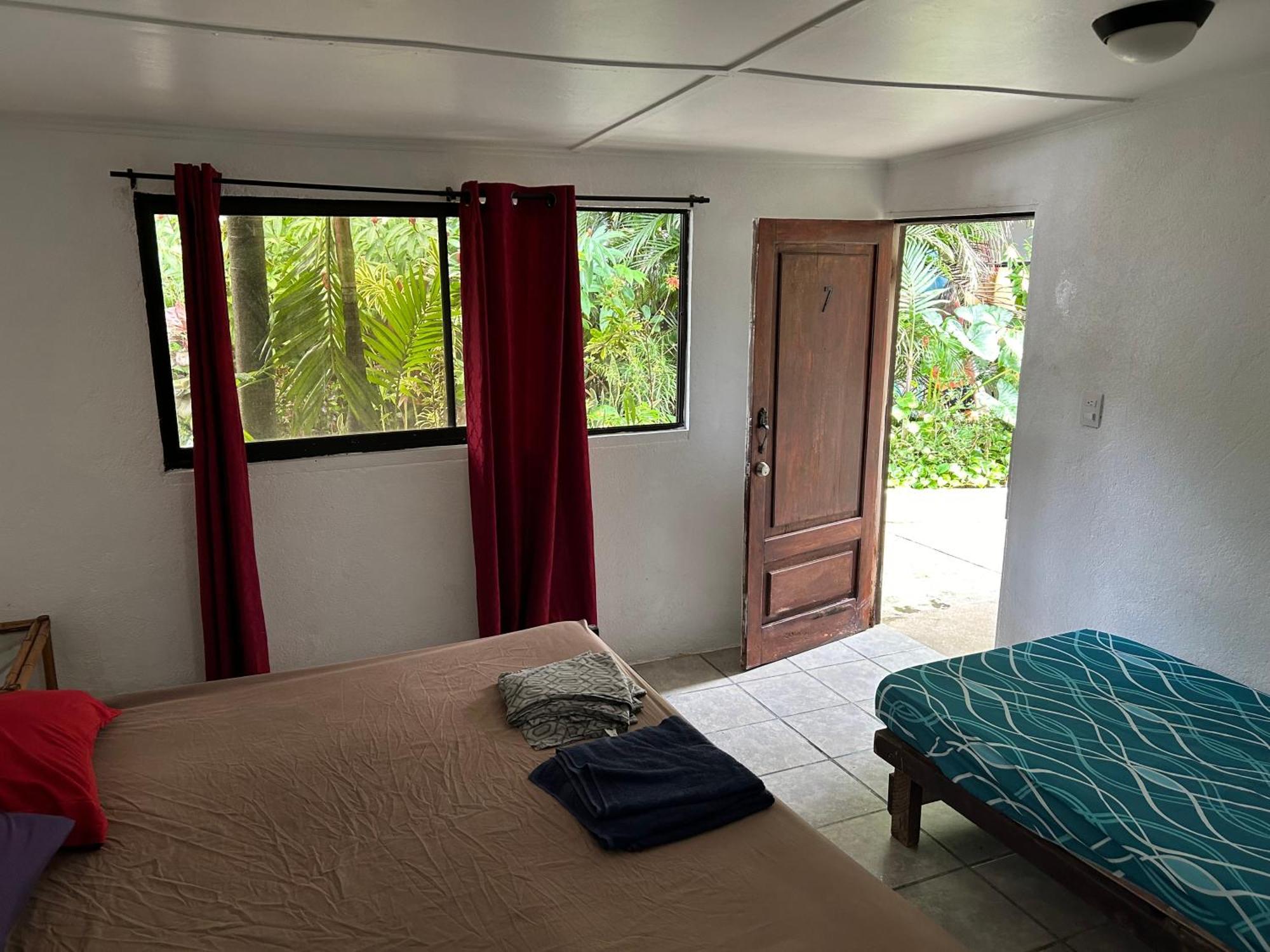 Pura Vida Hostel Tamarindo Buitenkant foto